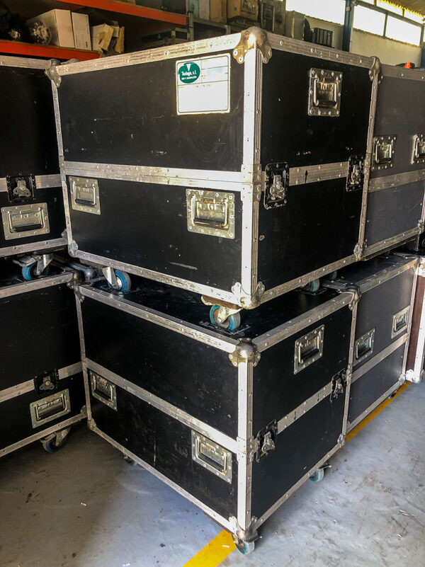 Line Array HK Audio Contour Array - CTA118A & CTA208 - Sistema de Sonido