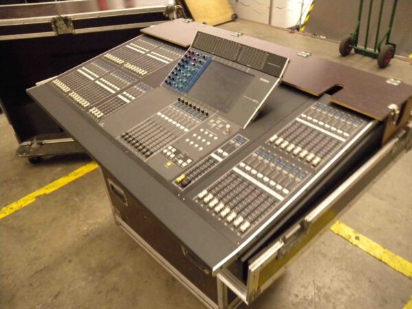 Mesa de Mezclas - Yamaha M7 CL48