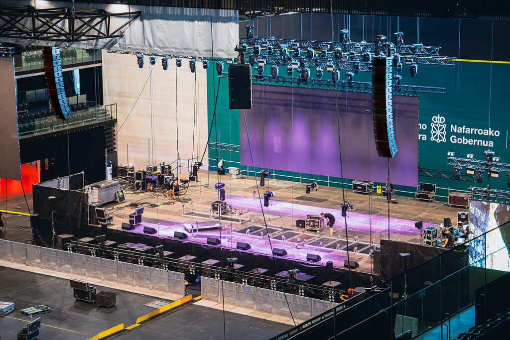 La Raíz - Navarra Arena - stage