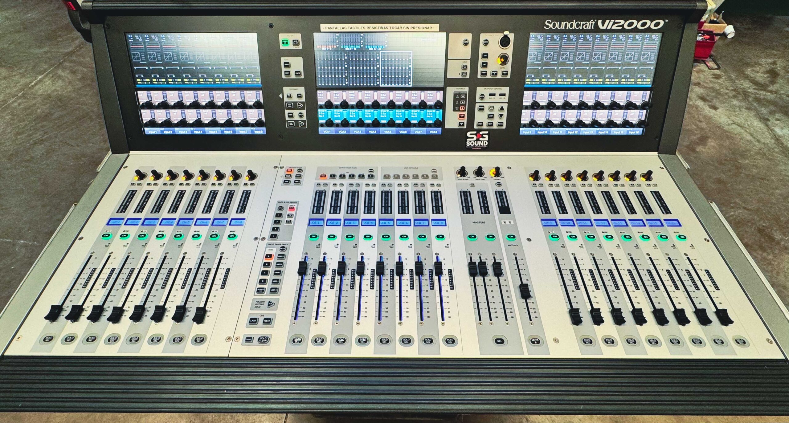 Soundcraft Vi2000_main